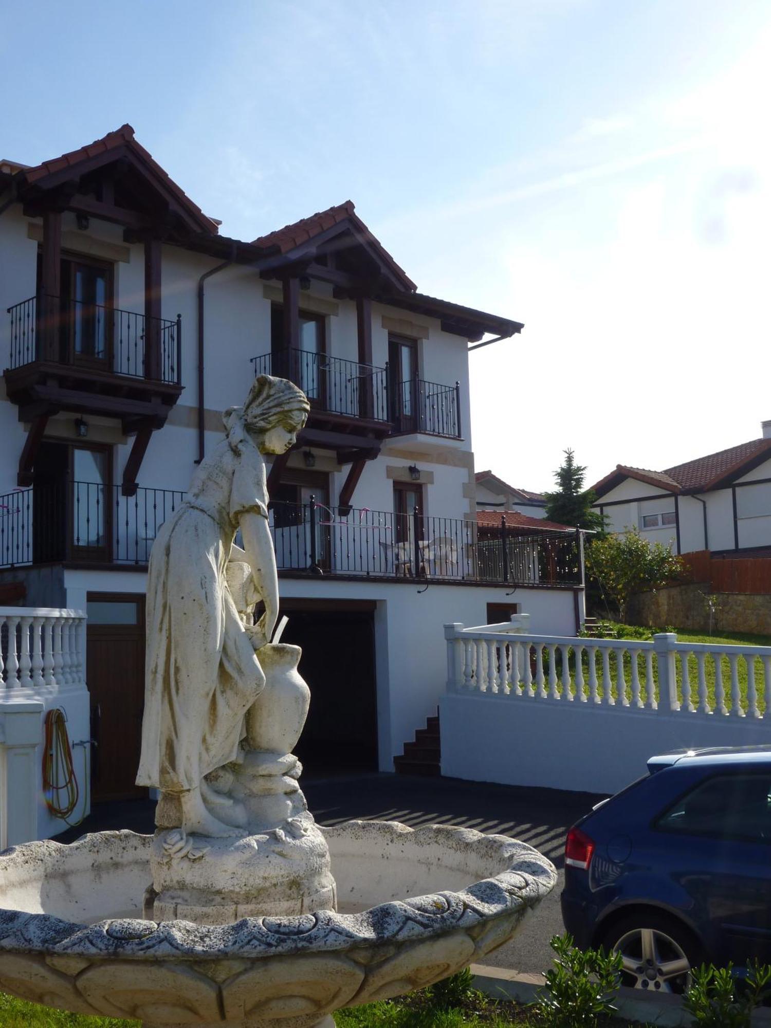 Apartamentos La Fuente De Enmedio Suances Esterno foto