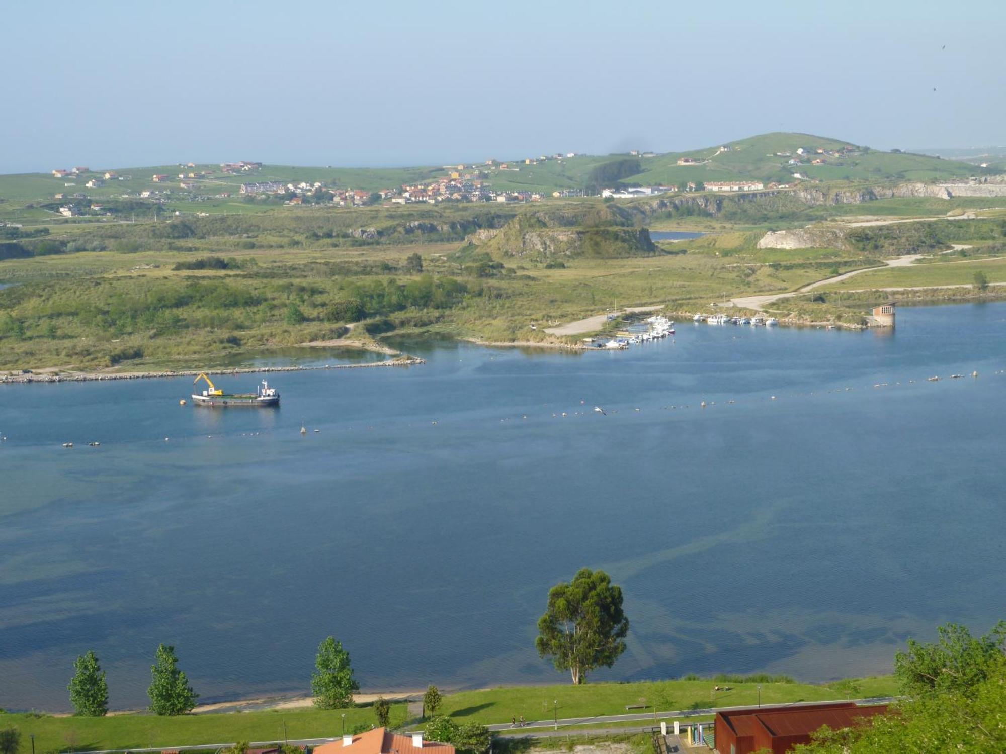 Apartamentos La Fuente De Enmedio Suances Esterno foto